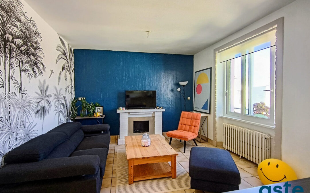 Coup de cœur au dernier étage – T4 lumineux avec grande pièce de vie et jardin !