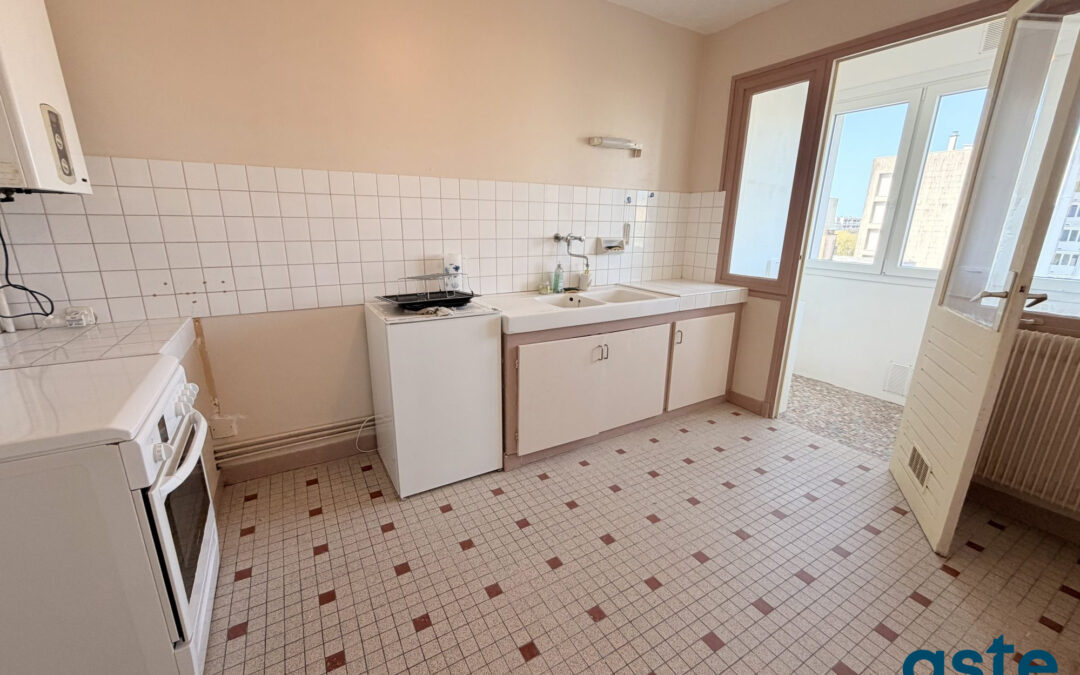 APPARTEMENT T3 AVEC BALCON & ASCENSEUR – BREST BELLEVUE (RUE DUC D’AUMALE)
