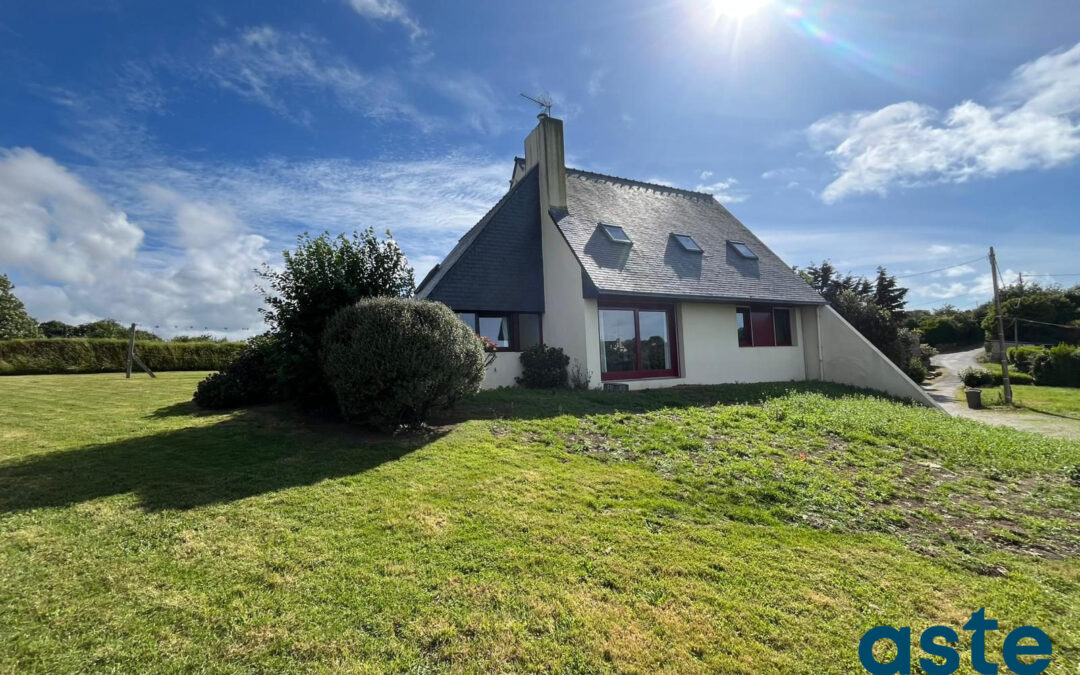 MAISON D’ARCHITECTE – À 500 M DU PORT DE L’ABER WRAC’H – TERRAIN CONSTRUCTIBLE